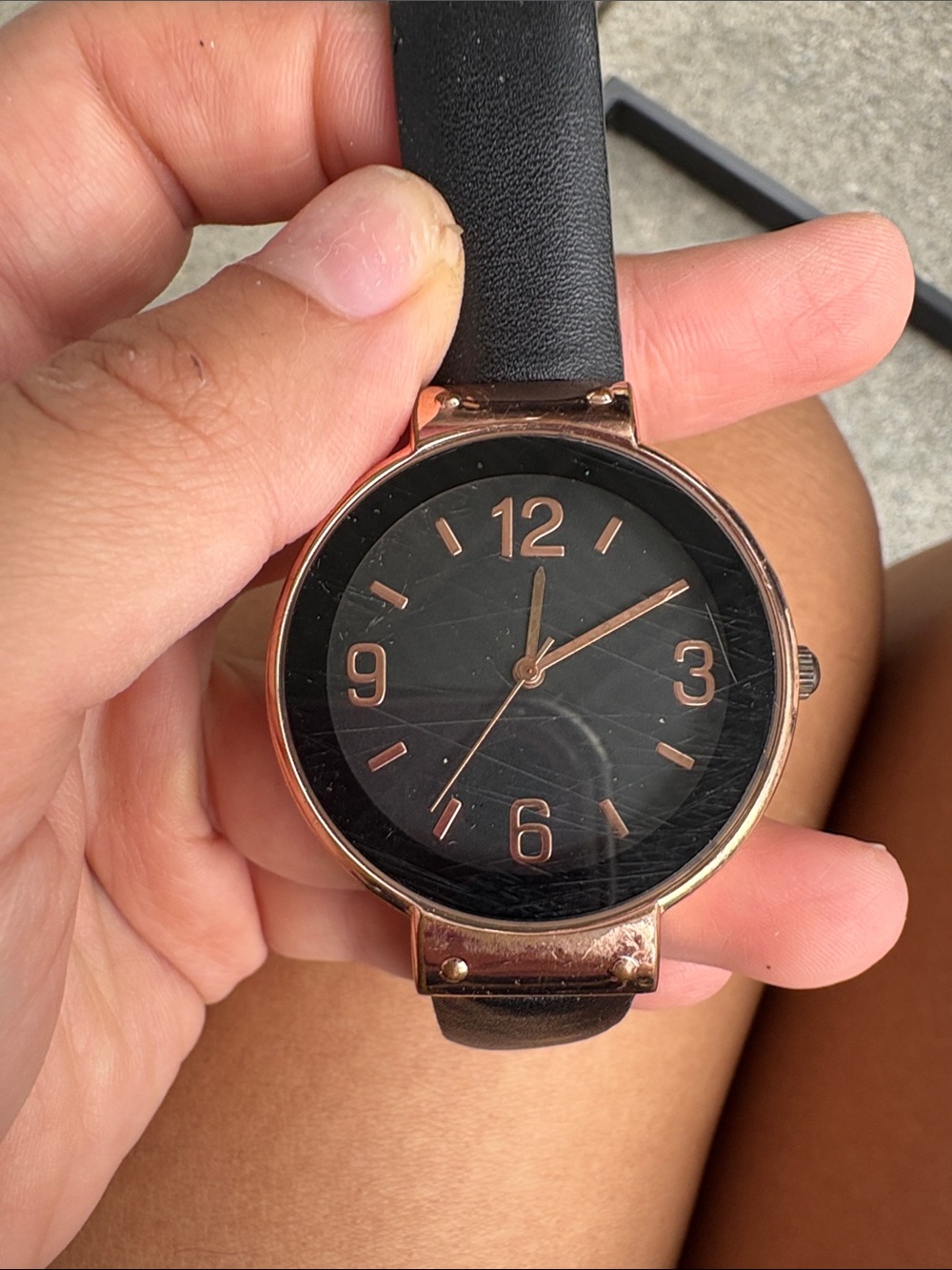 Black and Goldβ Watch needs battery